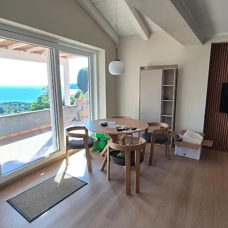 Casa Vaina アパート カポリーヴェリ